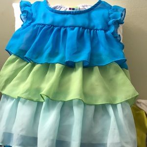 3 for $10 Adorable sleeveless shirt